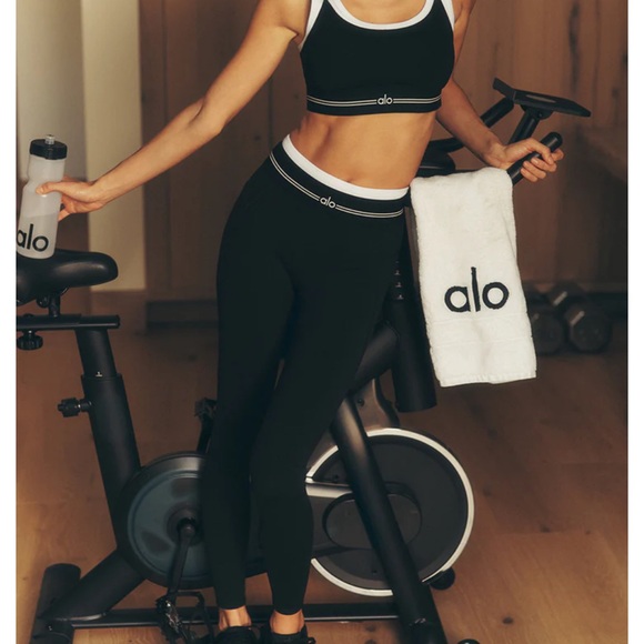 ALO Yoga Pants - ALO Yoga Better Together Leggings